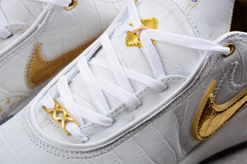 LEBRON 20 EP WHITE/GOLDEN