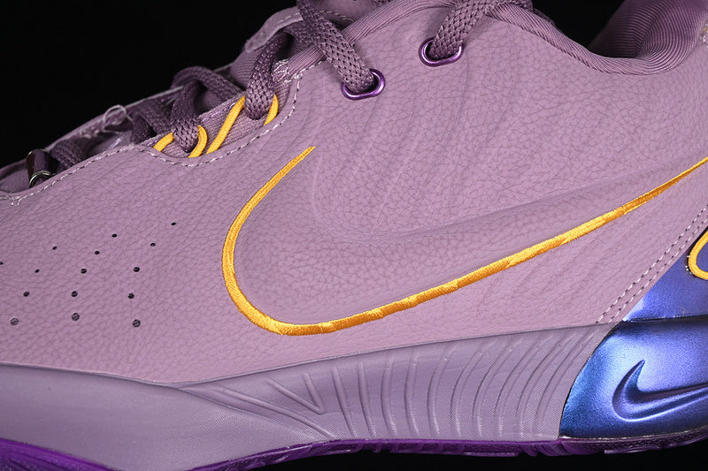 LEBRON XXI EP VIOLET DUST/PURPLE COSMOS/UNIVERSITY GOLD