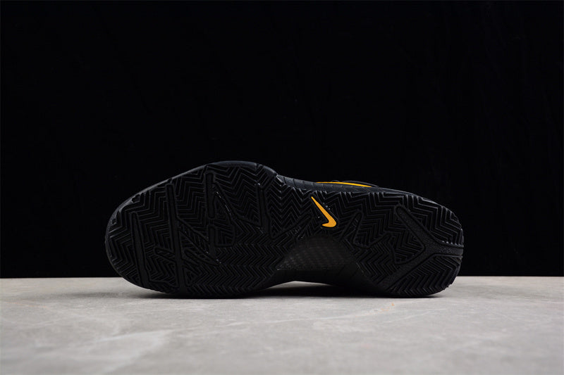 ZOOM KOBE IV 4 PROTRO CARPE DIEM BLACK/GOLD